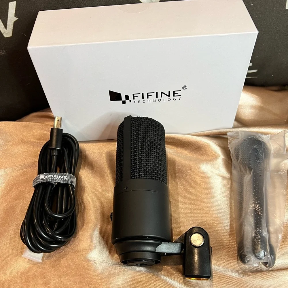 NIB Fifine Microphone